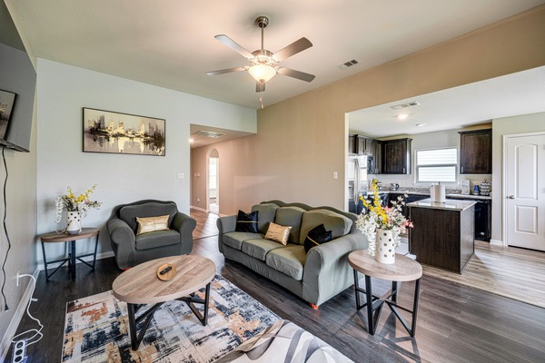 Venus Vacation Rental | 3BR | 2BA | 1,308 Sq Ft | Step-Free Access