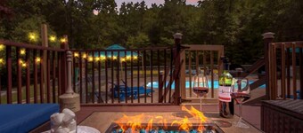 Sleeps 14! Pool Hot Tub Sauna Pickleball Arcade