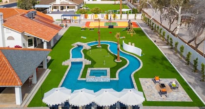 The Lazy Palm: Private Lazy River & Pickleball