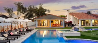 Lazy River Luxe | Pickleball | 6BR's | Pool & Spa