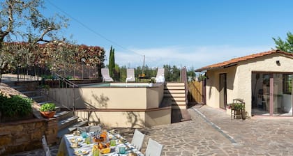 Country House / Farm House in Montaione with 4 bedrooms sleeps 7