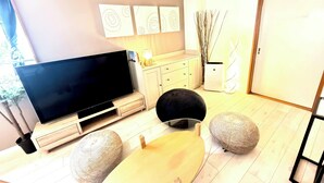 Unclassified image, 2 of 15, button - 10 minutes drive to Tokyo Disney Resort! One stop to Maihama Station, 20 minutes to Tokyo Station by train. Luxury stay for 6 people! (浦安市)