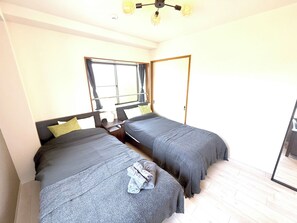 2 間睡房、書桌、Wi-Fi、床單