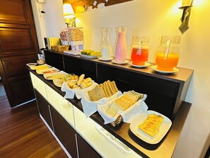 Petit déjeuner buffet compris tous les jours