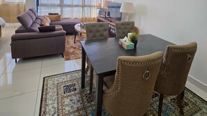 Apartemen Comfort, pemandangan kota | Area keluarga