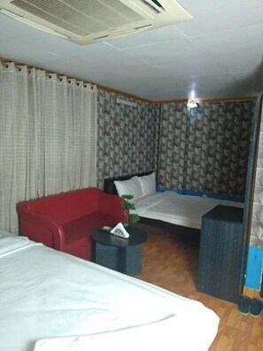 Junior Studio Suite | Desk, free WiFi - Hotel Star Residence (Dhaka)