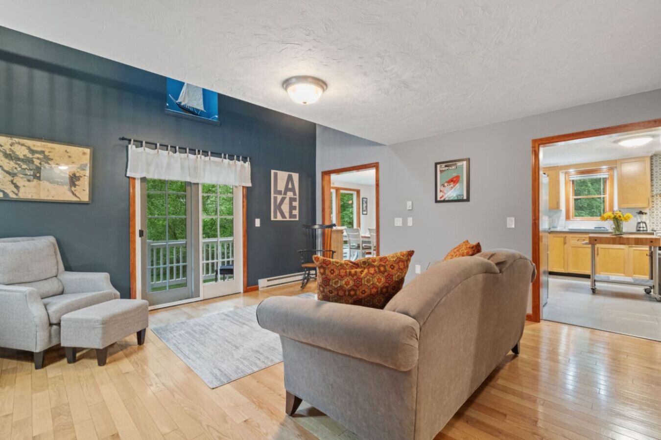 Een televisie, een open haard en videogames