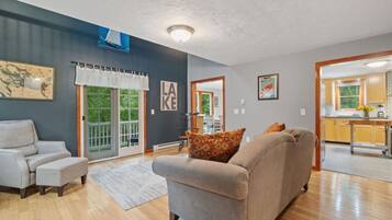 TV, fireplace, video games