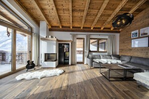 Smart TV - Chalet in Neukirchen with ski access (Neukirchen)