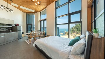 Basic Room, 2 Bedrooms (Room 501 (Ocean View/Spa/BBQ)) | 1 bedroom, free WiFi