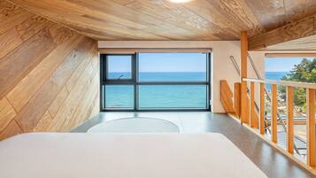 Basic Room, 1 Bedroom (Room 502 (Ocean View/Spa/BBQ)) | 1 bedroom, free WiFi