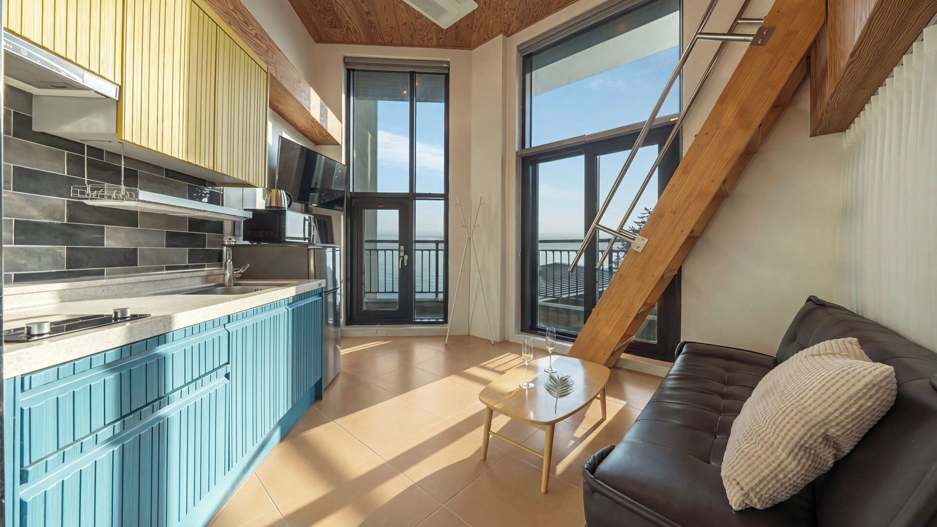 Basic Room, 1 Bedroom (Room 302 (Ocean View/Spa/BBQ)) | 1 bedroom, free WiFi