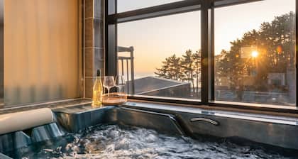 Capella Oceanview Spa Resort Goseong