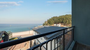 Basic-Zimmer, 1 Schlafzimmer (Room 303 (Ocean View/Spa/BBQ))