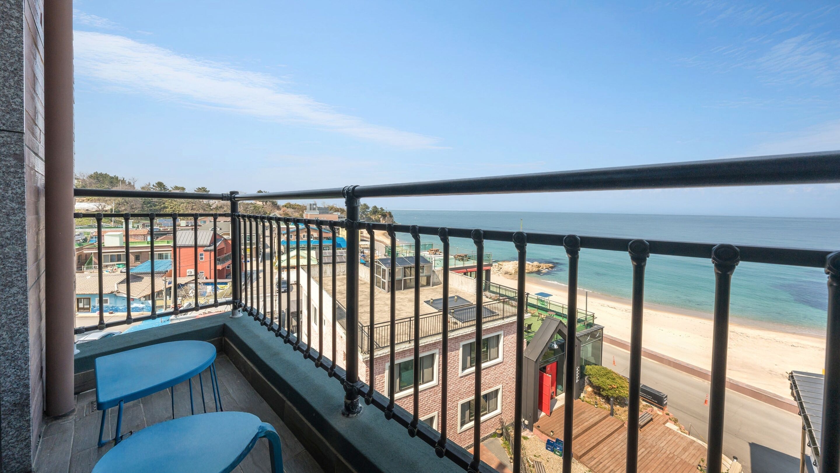 Habitación básica, 1 habitación (Room 502 (Ocean View/Spa/BBQ)) | 1 dormitorio y wifi gratis