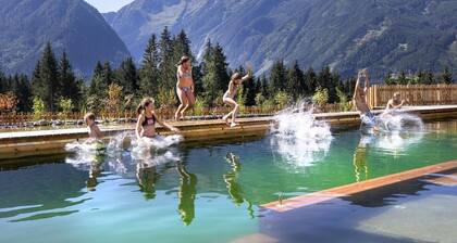 Chalet with shared swimming pool