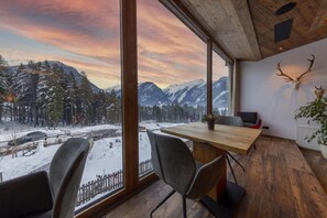 Dining - Chalet in Neukirchen by Ski Lift & Slopes (Neukirchen)