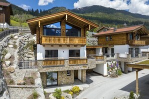 Immediate Surroundings [summer] (<1 km) - Chalet with Sauna Near Ski Bus (Neukirchen)