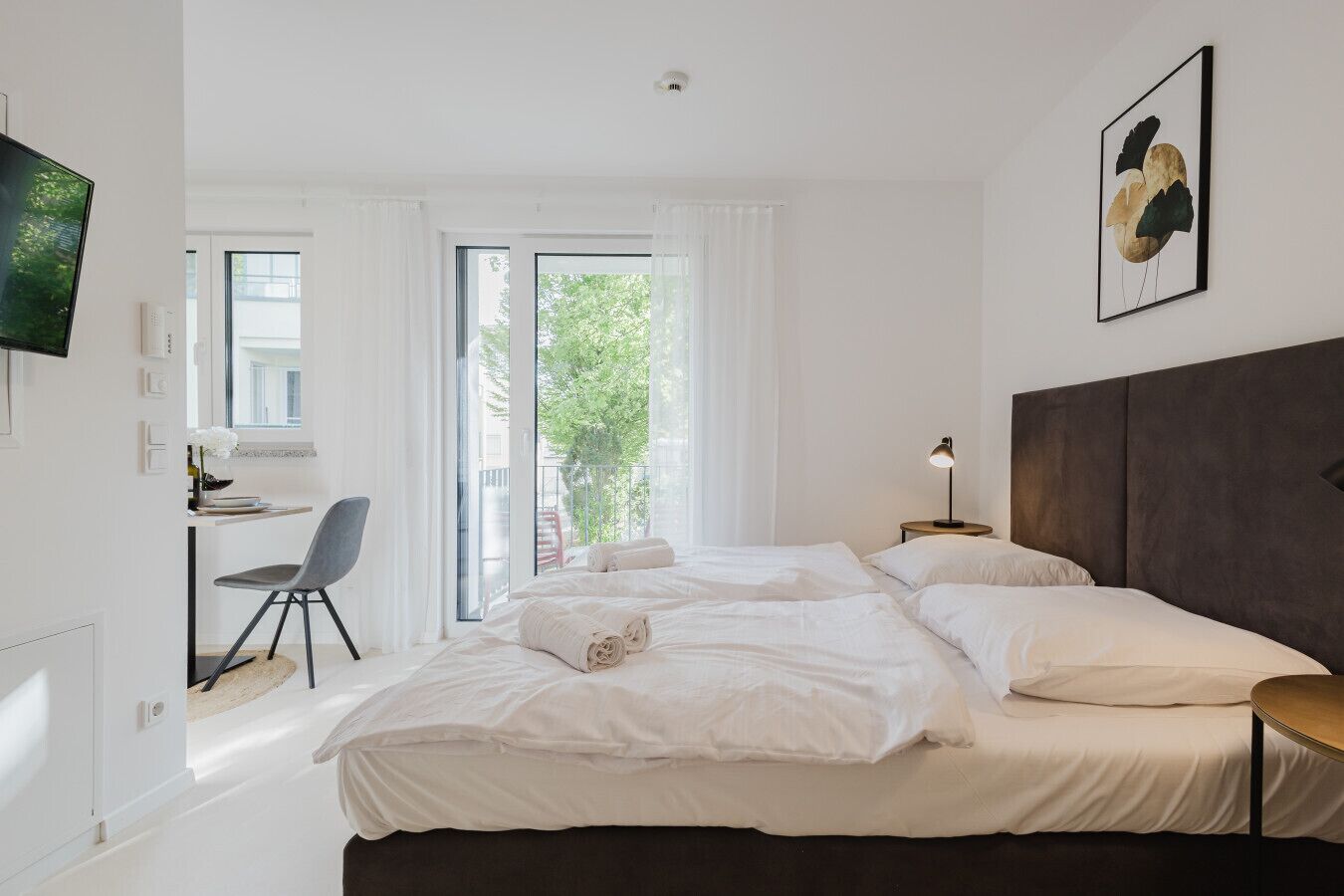 1 slaapkamer, een bureau, wifi, beddengoed