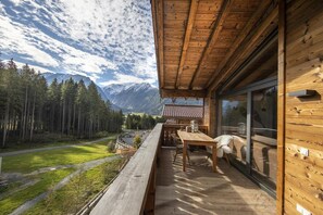 Outdoor dining - Chalet in Neukirchen near Ski Area (Neukirchen)