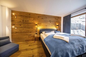 4 室のベッドルーム、WiFi (無料)