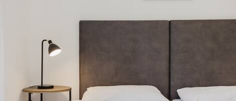 1 habitación, escritorio, wifi y ropa de cama