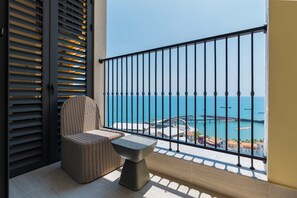 Lyxlägenhet - 1 sovrum - balkong - utsikt mot stranden | Terrass/Patio