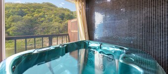 Gapeong Eoneunal Spa Pet Pension