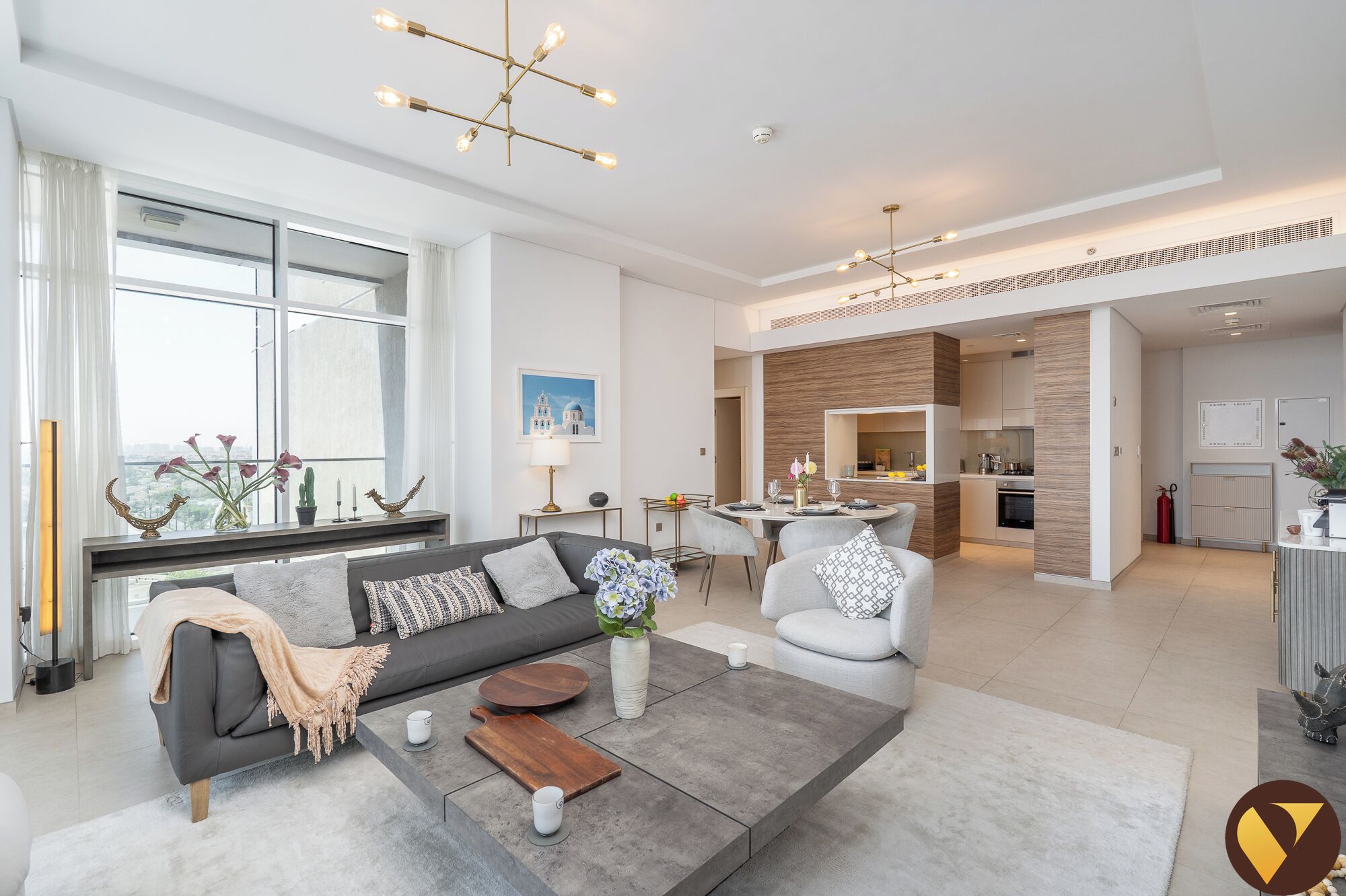 Luxury Apartment, City View | Living area