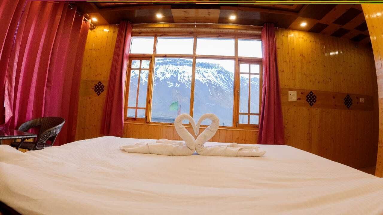 尊榮客房, 私人浴室 | 書桌、免費無線上網