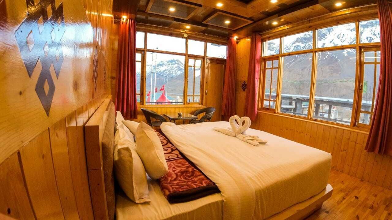 Premium Balcony Room | Desk, free WiFi