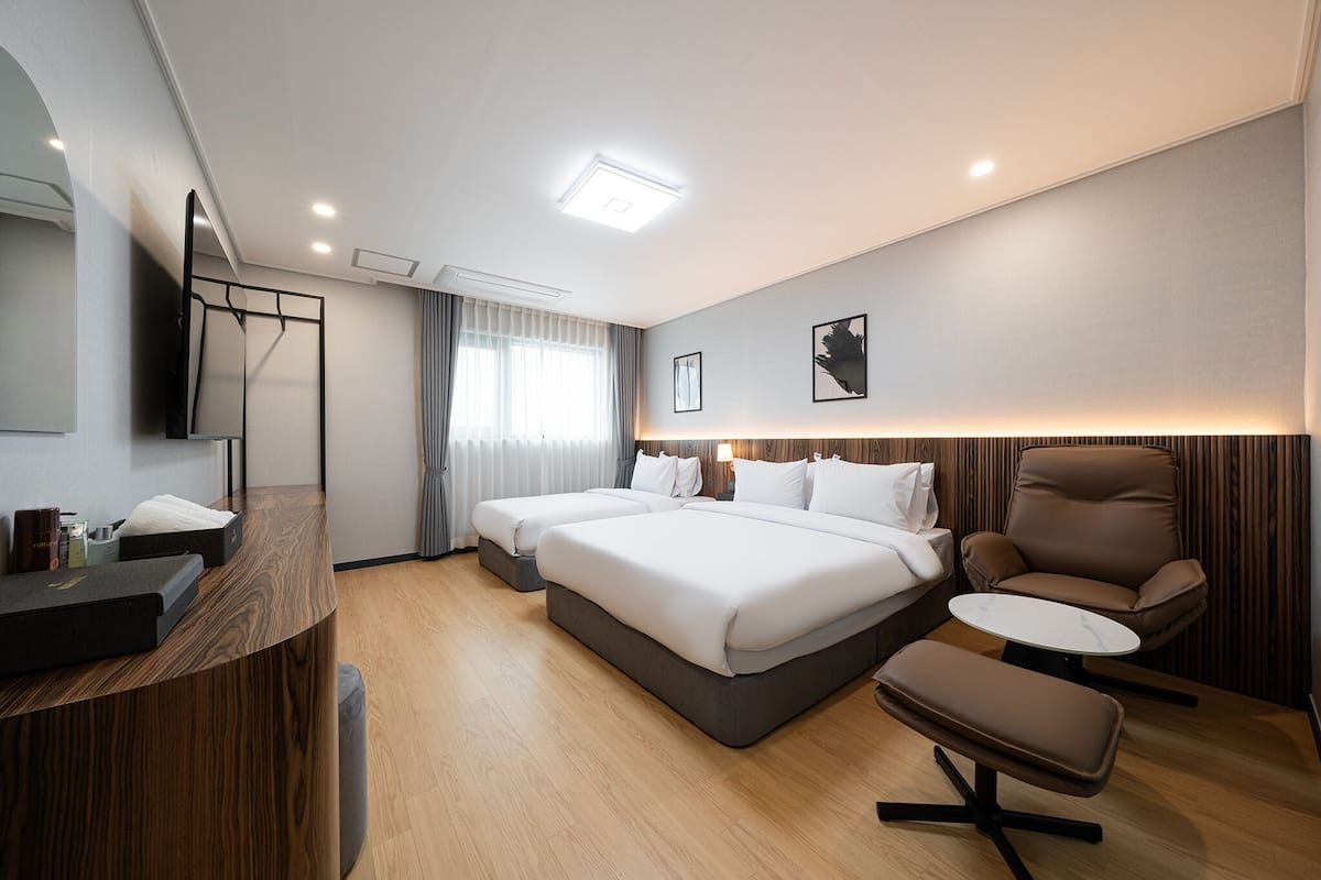 A-Building Ocean View Twin | Soundproofing, free WiFi