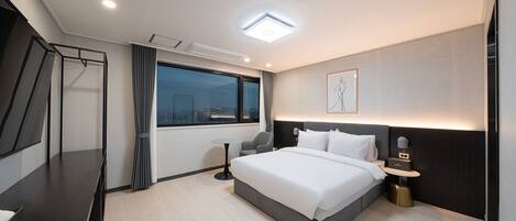 Soundproofing, free WiFi