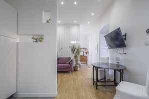 Interior - Central Cozy Nest With Parking, Bogliasco (Bogliasco)