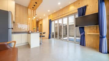 Basic Room, 1 Bedroom (Tri(10% WINTER SALE)) | 1 bedroom, free WiFi