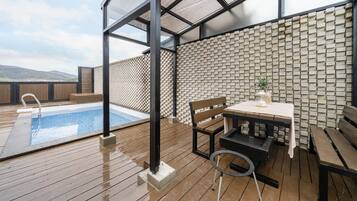 Basic Room, 1 Bedroom (Tetra(Private Pool / Warm Water Req)) | 1 bedroom, free WiFi