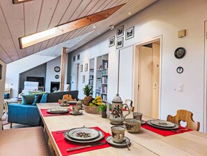 Dining - Apartment Eiger by Interhome (Wengen)