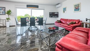 TV - Vacation home Lumi by Interhome (Pula/Krnica)