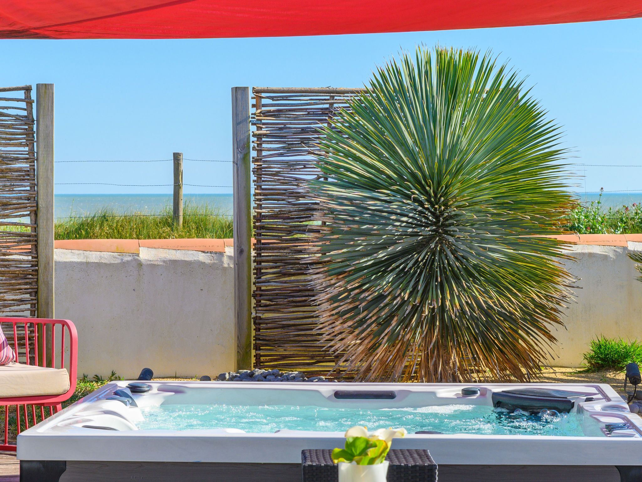 Bain à remous extérieur