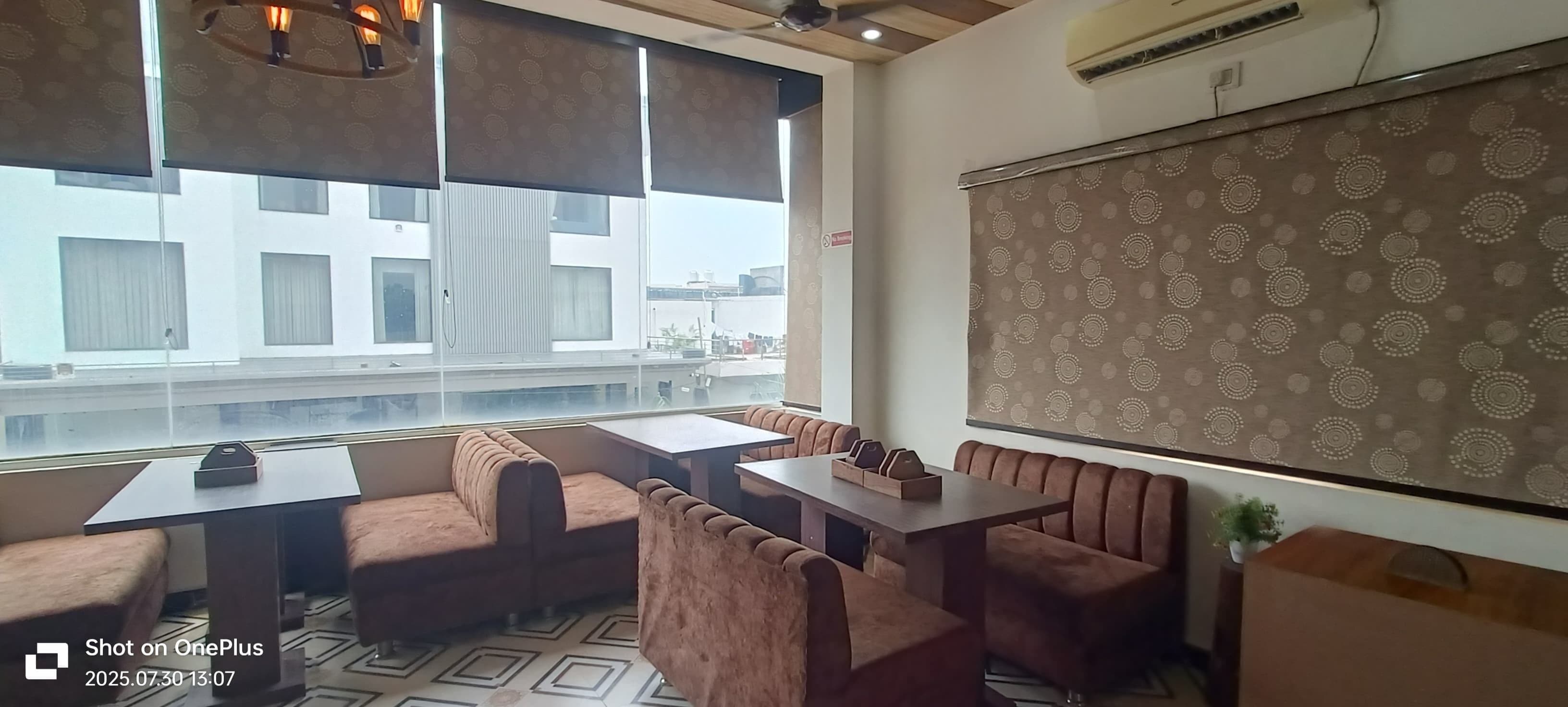 Foto - Hotel Taj Royal Inn