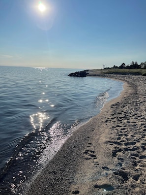 Beach - Lovely cottage close to beach and forest (Nakskov)