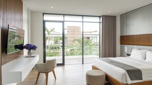 3 chambres, fer et planche à repasser, Wi-Fi, draps fournis