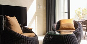 Superior Villa, 1 Bedroom, Terrace | Living area