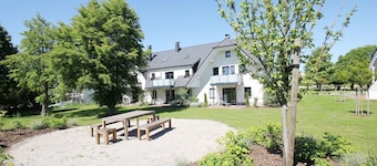 Beachfront apartment with balcony, use of swimming pool and sauna - Rex Rugia apartment 12-6 -