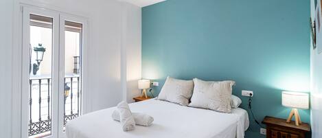 2 chambres, fer et planche à repasser, Wi-Fi gratuit, draps fournis