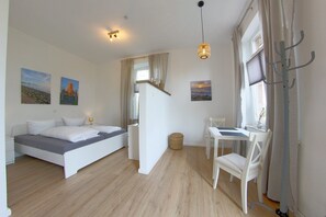 1 quarto, berço de viagem, Wi-Fi, roupa de cama