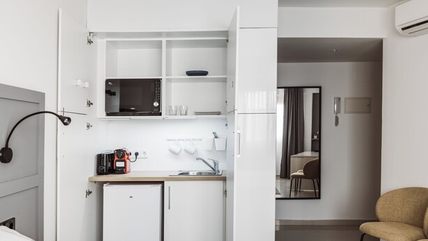 Chambre Double Deluxe, 2 lits une place, vue cour intérieure | Cuisine privée