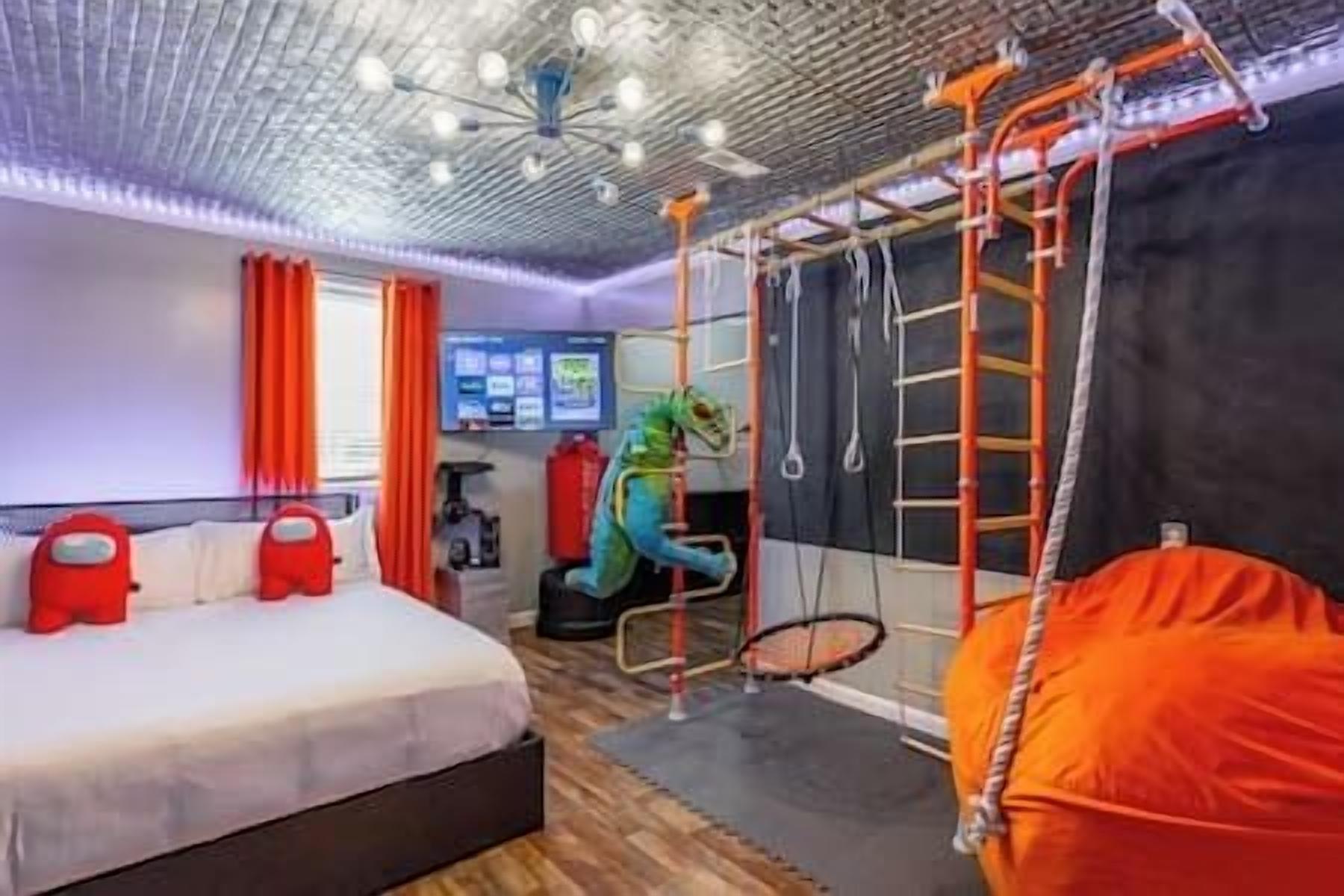 5 bedrooms, iron/ironing board, travel crib, free WiFi