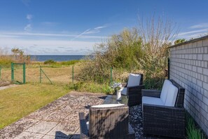Terrace/patio - Strandhaus Möwe - Holiday apartment on the dune with sea view (Zempin)