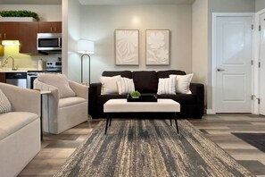 Téléviseur, bureau